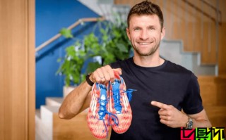 穆勒 拍賣在 拜仁 時期的眾多物品，用于慈善事業(yè)