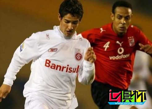 國際險勝疑似留力 巴薩若進(jìn)決賽須警惕小羅二世-第1張圖片-世俱杯