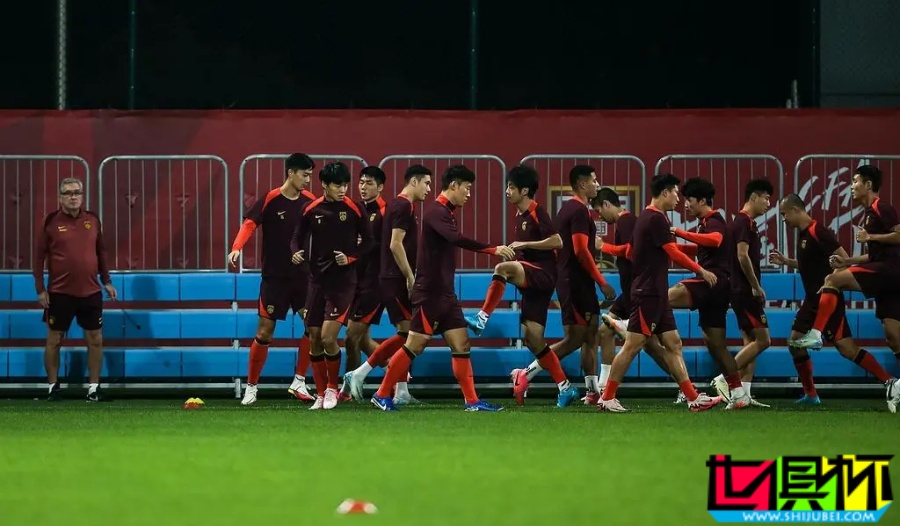 國足 將啟程赴迪拜拉練備戰 世預賽-第1張圖片-世俱杯