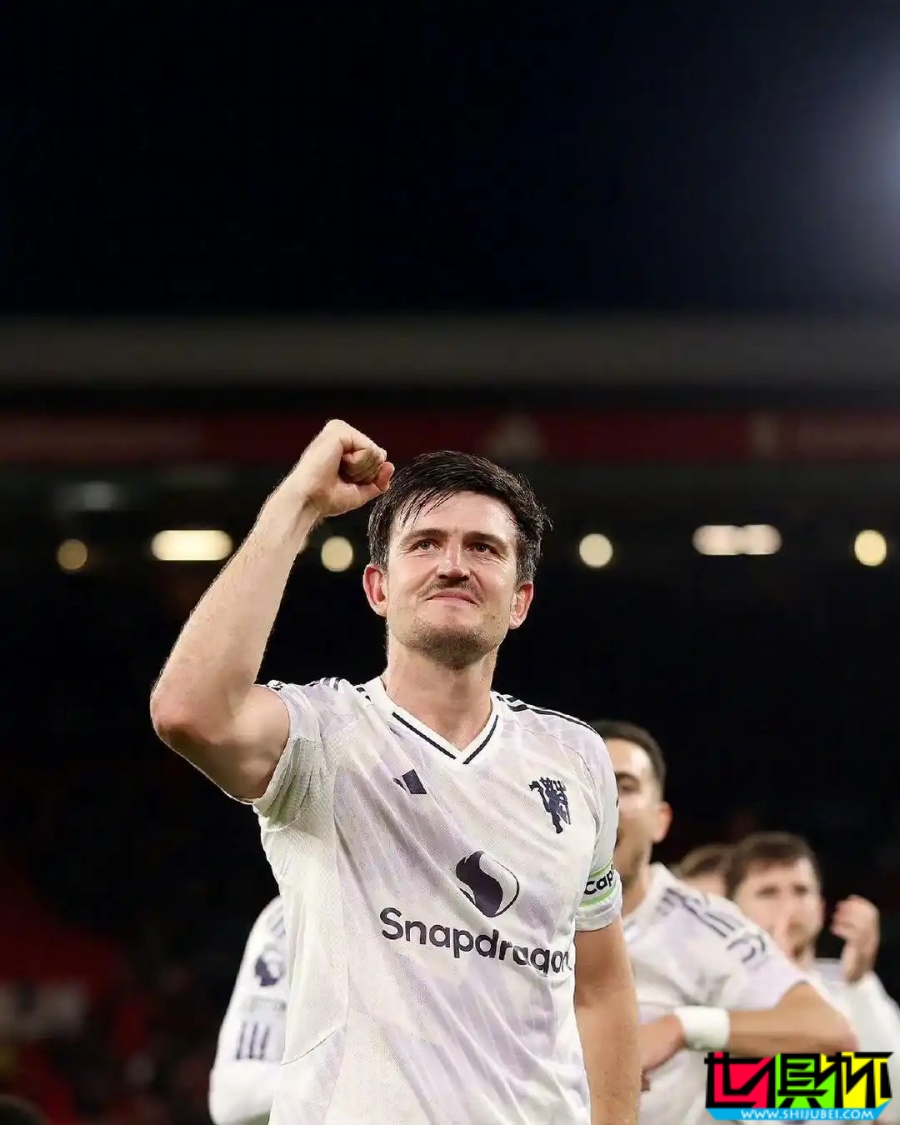 “雙紅會”曼聯 客勝 利物浦,馬奎爾 頭球制勝-第1張圖片-世俱杯 “雙紅會”曼聯 客勝 利物浦,馬奎爾 頭球制勝-第1張圖片-世俱杯